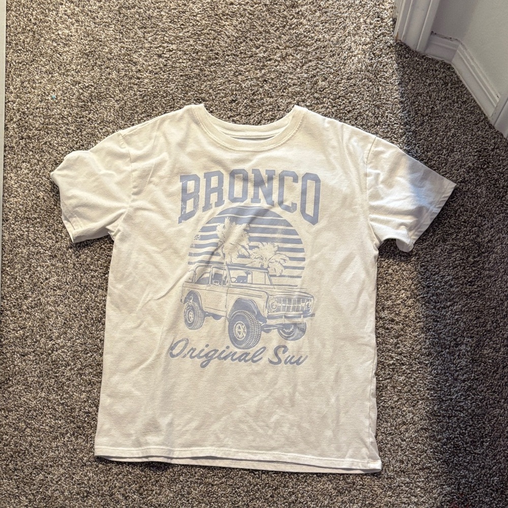 White baggy graphic tee
